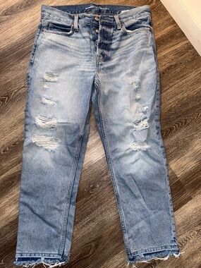 Old Navy Size 4 High Rise Distressed Buttonfly Slouchy Straight Jeans